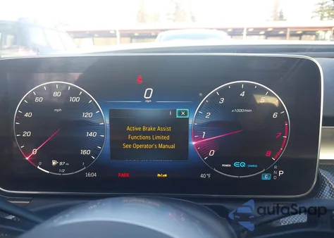 2022 Mercedes-Benz C 300 4Matic z USA, uszkodzony, nr VIN W1KAF4HB7NR054873